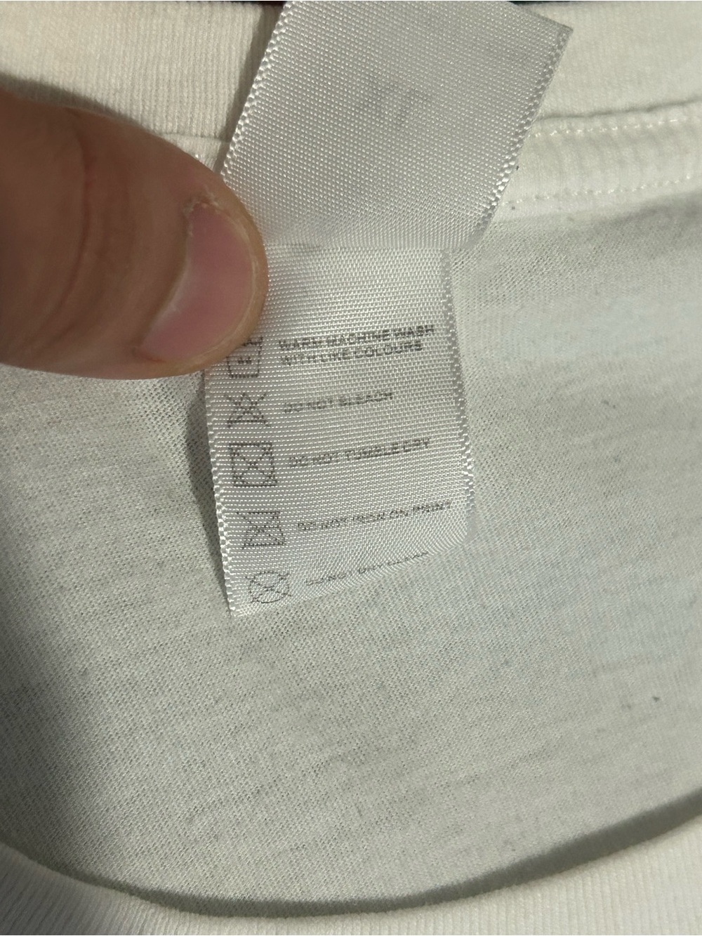 Bape White T-Shirt with Multicolor Baby Milo Graphic - Picture 3 of 5